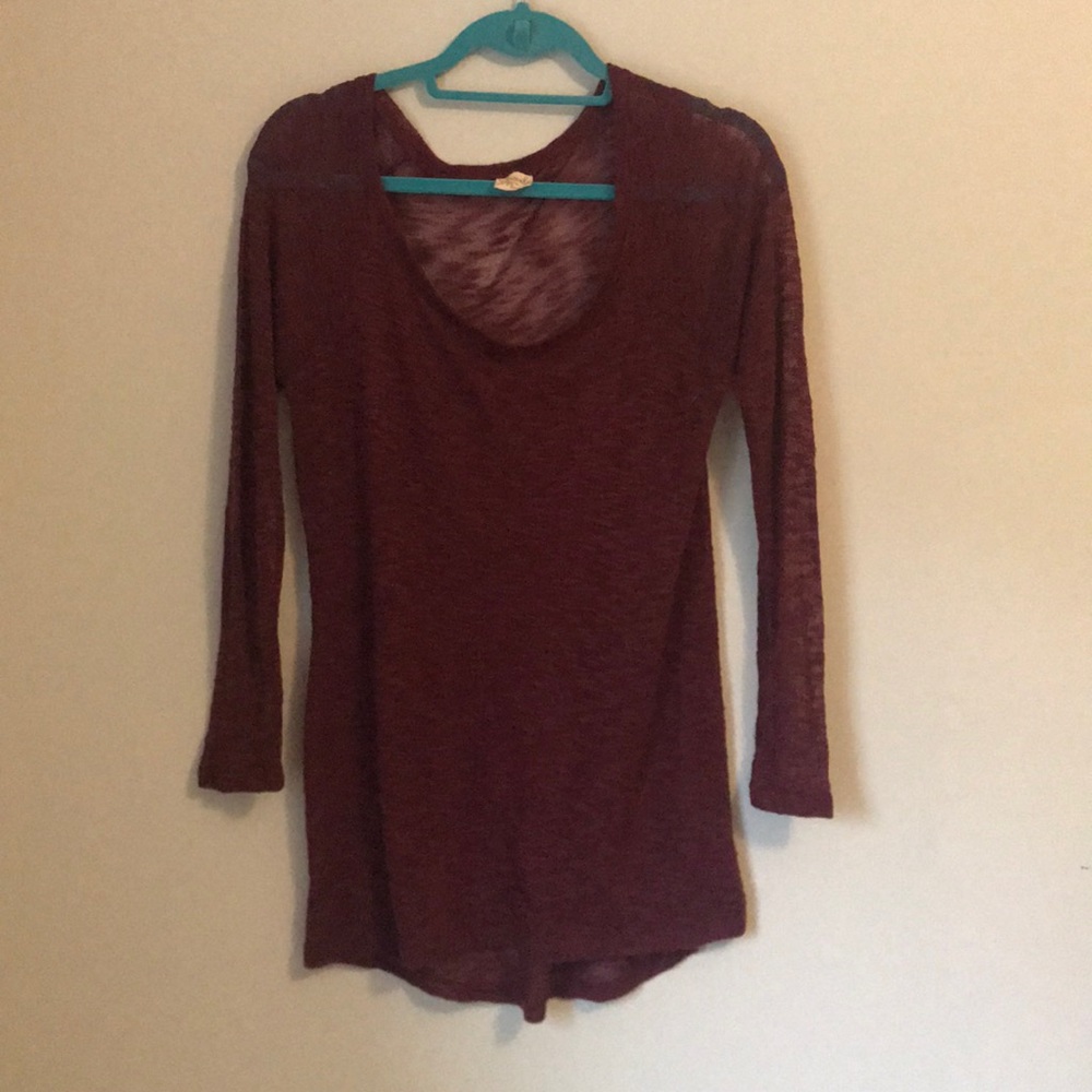 Maroon knit sweater